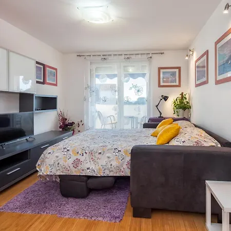 Peaceful & Fully Equipped 1Br - Beach Place To Be Split Exterior photo